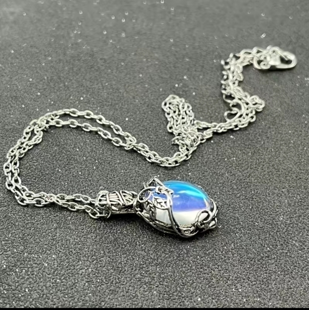 Vintage Wrapped Simulated Moonstone Pendant Necklace - Picture 3 of 4